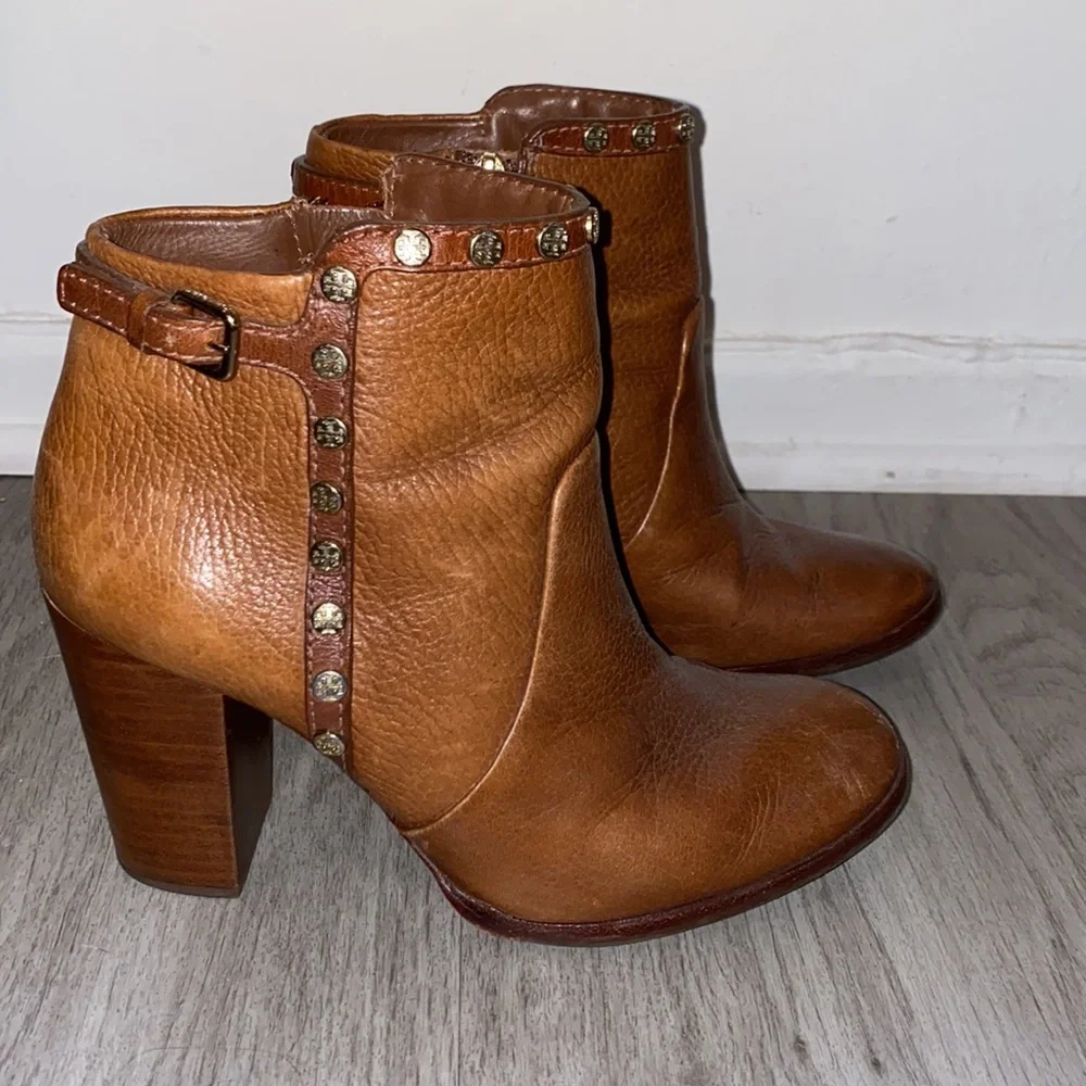 Tory Burch Boots 👢 - Picture 3 of 5